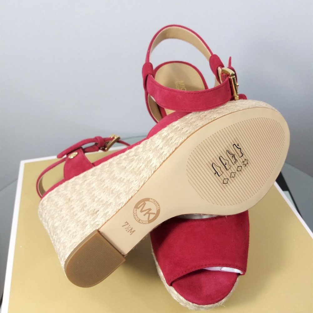 Michael Kors Carlyn Wedge - Picture 4 of 5
